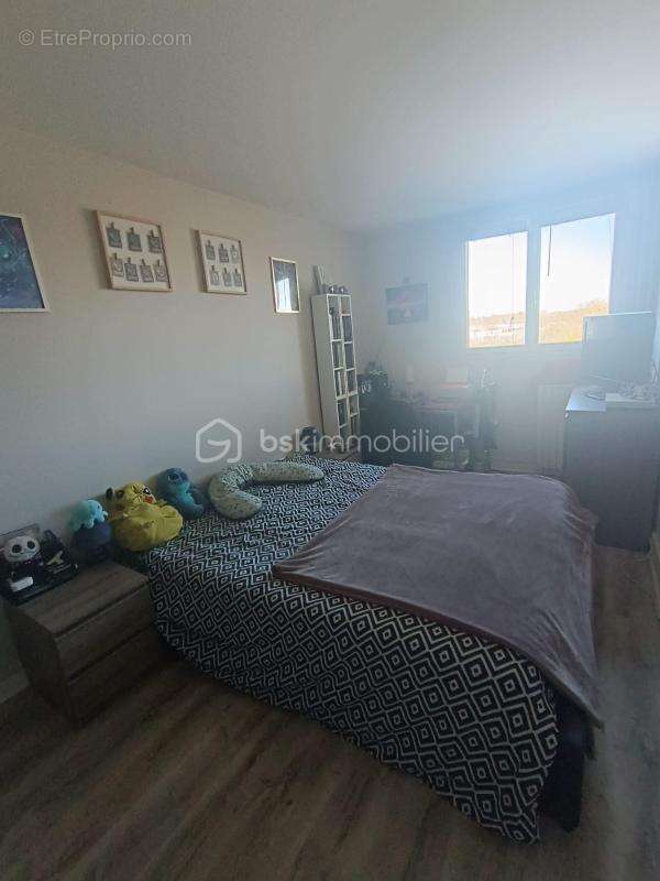 Appartement à CHILLY-MAZARIN