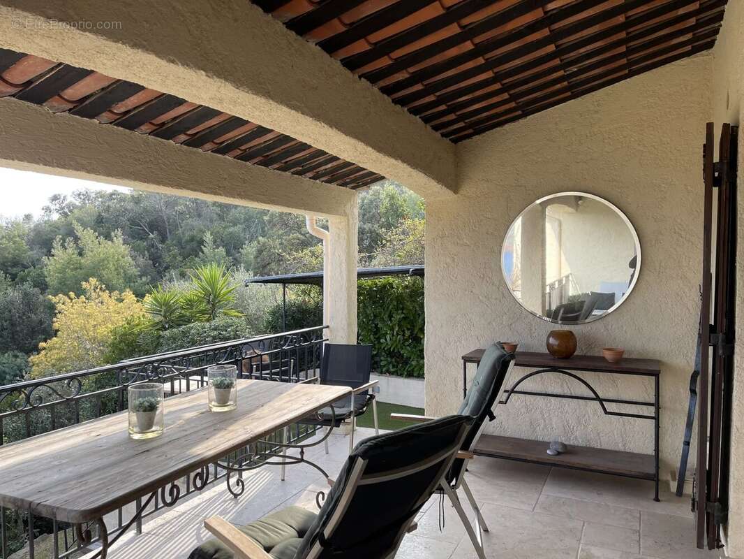 Appartement à THEOULE-SUR-MER