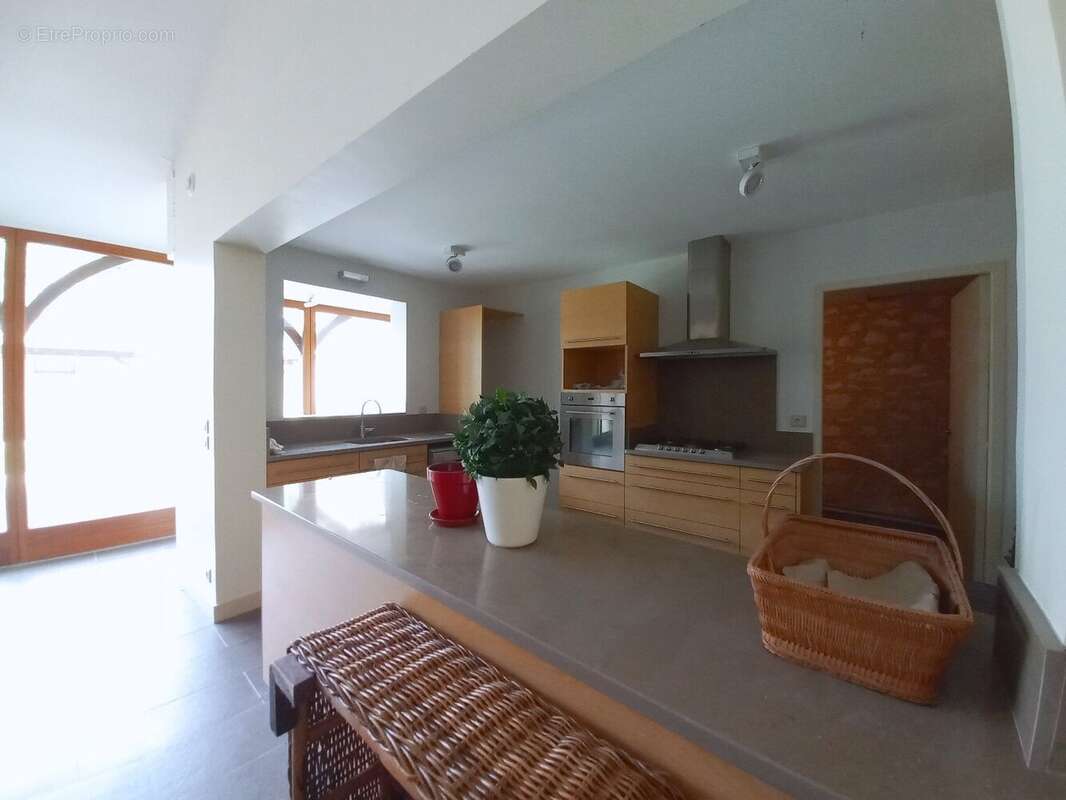 Maison à MAUVEZIN