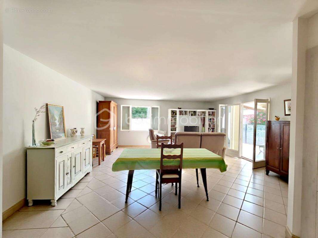 Maison à ORGON