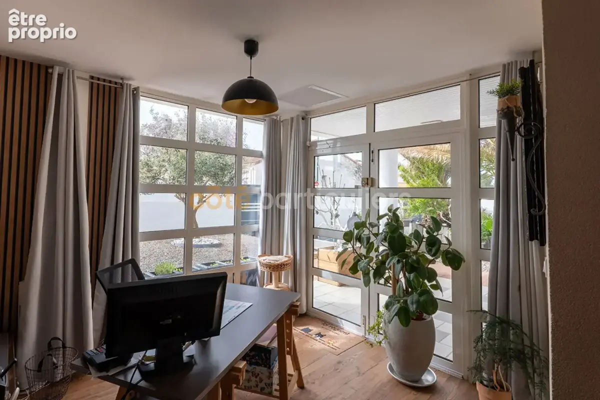 Notre-dame-de-riez --maison -- 6 pieces -- 210 m2 -- grande piece de vie -- plain-pied -- rentabilite locative -- loft independa - photo 7