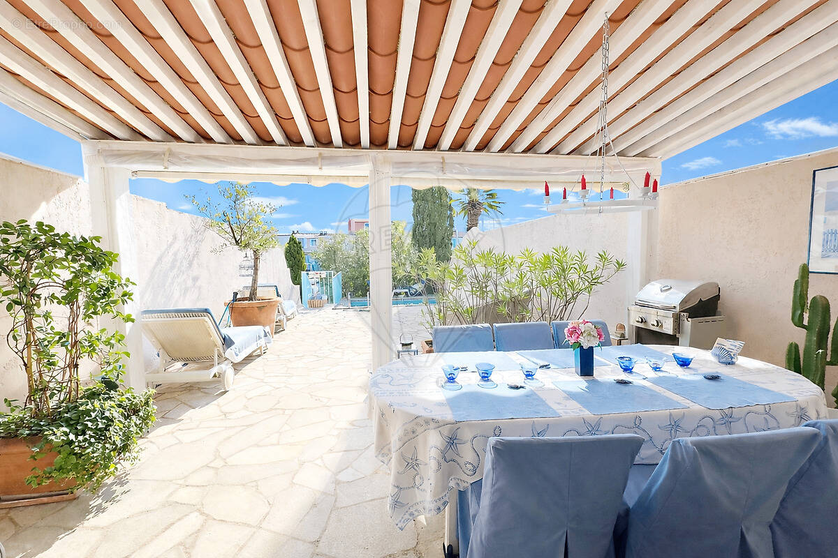 Photo Maison à Grimaud au prix de 1 875 000€