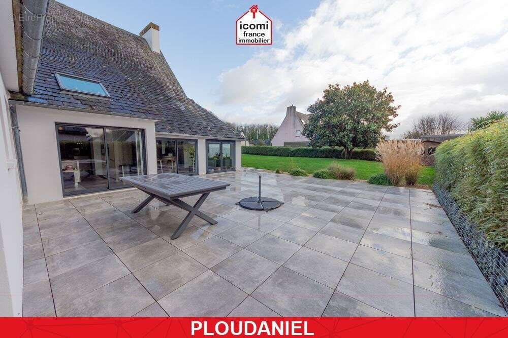 Finistere - ploudaniel (29260) - a vendre - maison individuelle t9 262m² de 1967 + extension en 1981 - 6 chambres possible 7 - g - photo 3