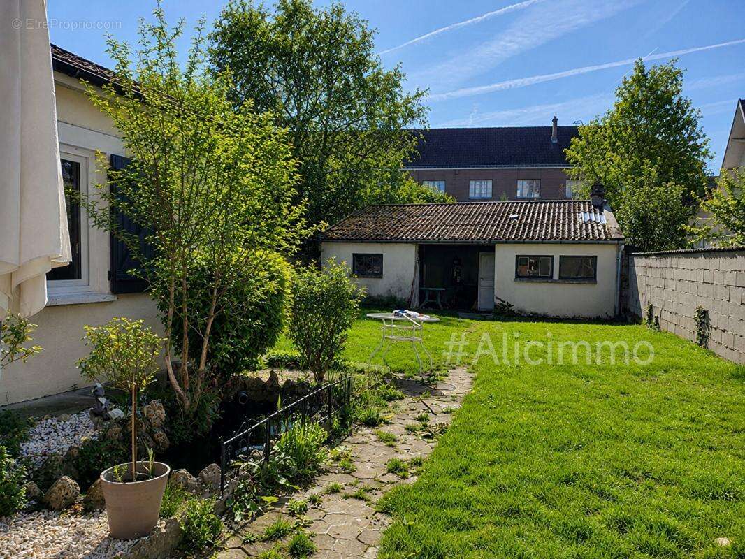 Sezanne - centre-ville - photo 2