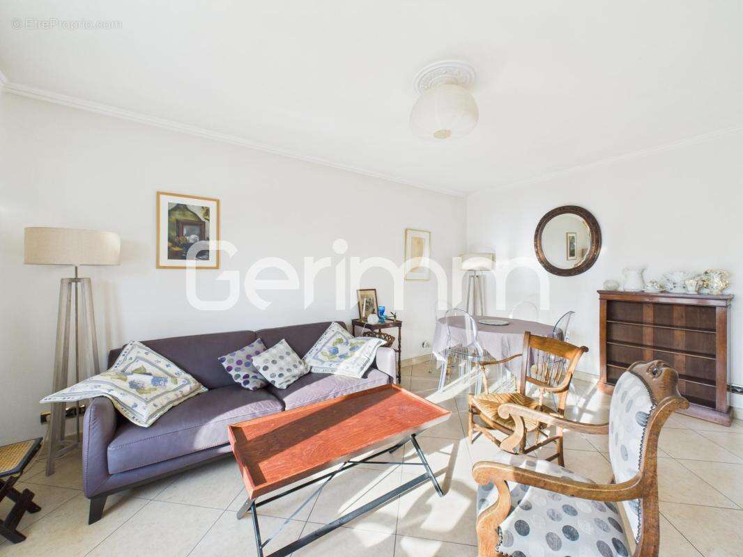Appartement à MEYLAN