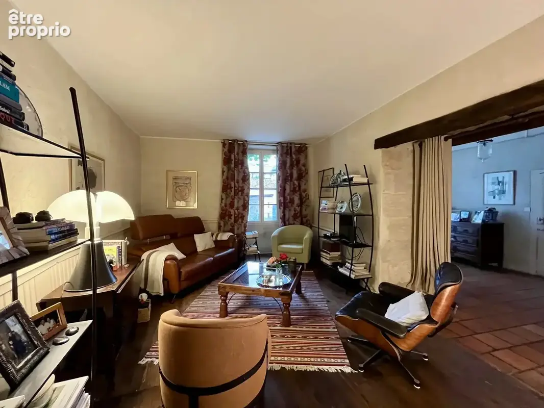 Charmante maison de village rénovée avec magnifique espace de vie extérieur et jardin clos - photo 3