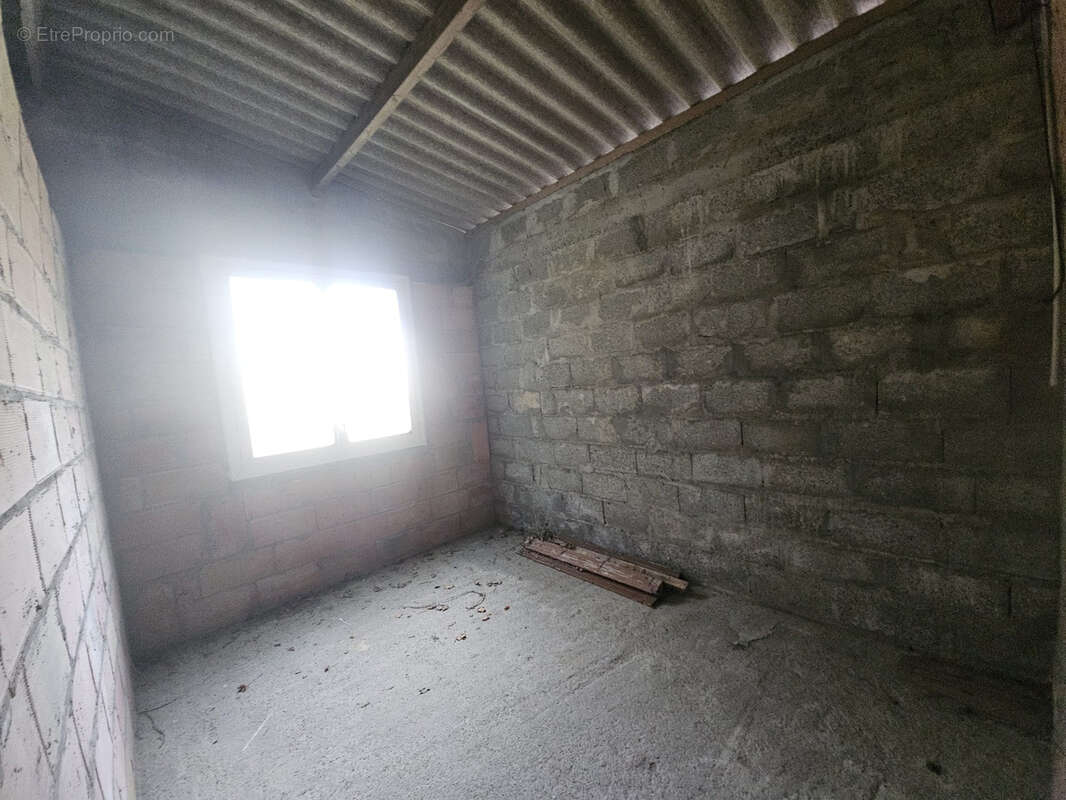 Commerce à LONGUEVILLE