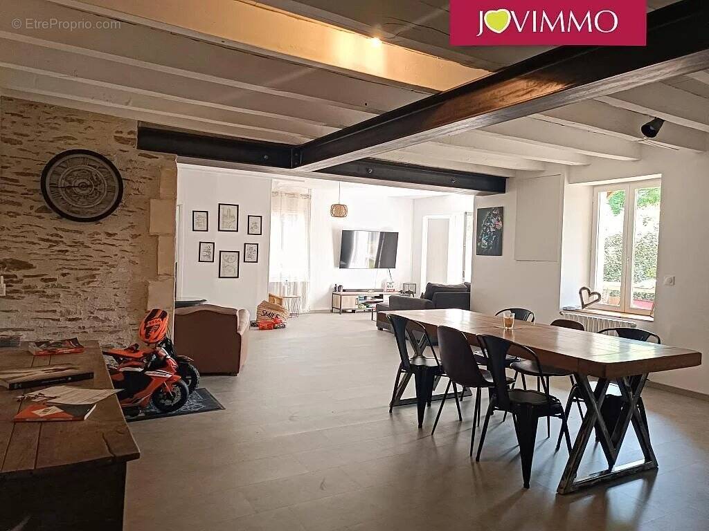 Maison à PREVERANGES