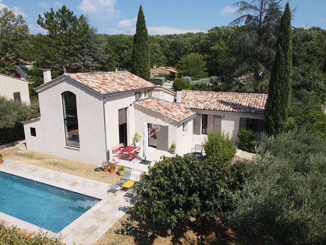 Maison à LOURMARIN