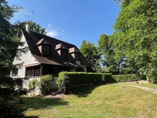Maison à FERRIERES-EN-GATINAIS