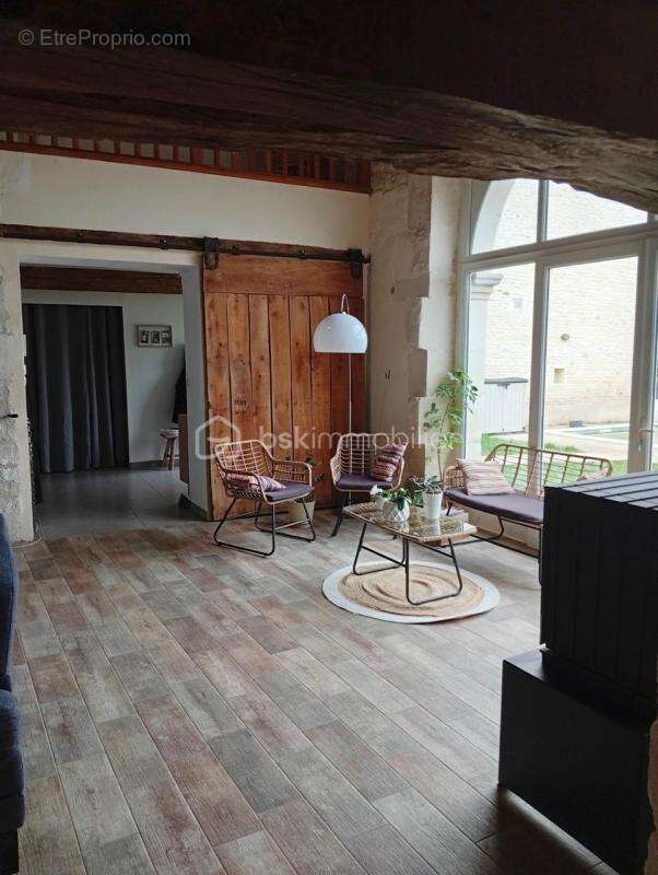  Charentaise de charme avec piscine et prestations haut de gamme – 217 m²  - photo 5