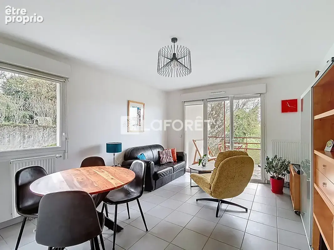 Photo Appartement à Genay au prix de 298 000€