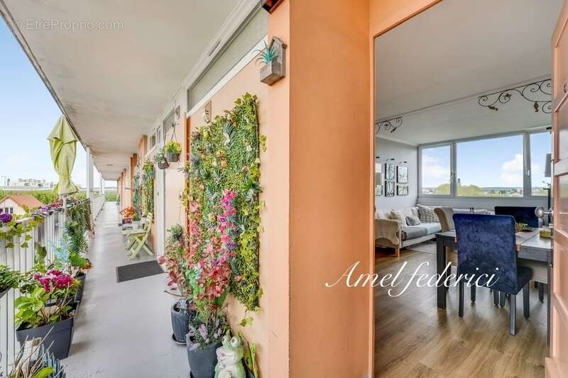 Appartement à SAINT-MAUR-DES-FOSSES