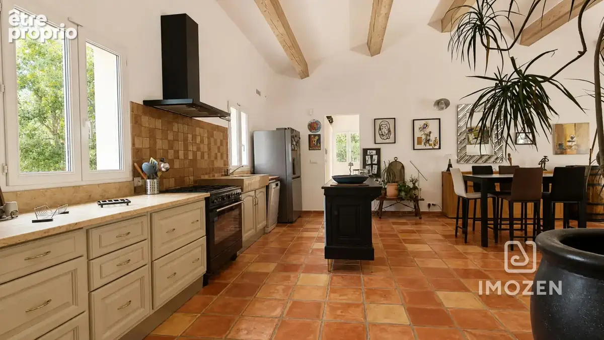 Propriété de caractère avec dépendances, piscine et terrain de 5 809 m2 - photo 7