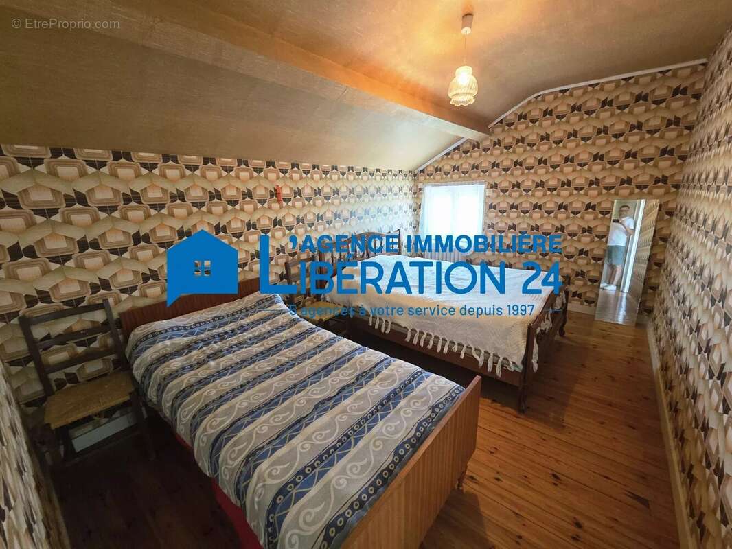 maison de 157 m² avec dépendances - photo 10