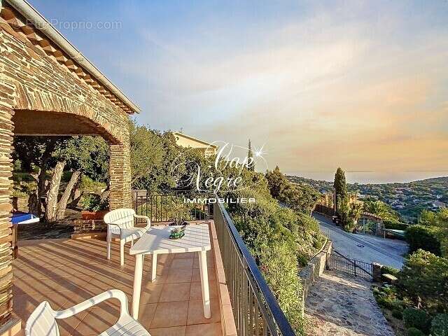 Maison à CAVALAIRE-SUR-MER