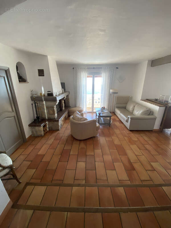 Maison à GATTIERES