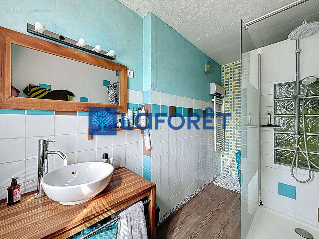 Maison à SAINT-AMAND-LES-EAUX