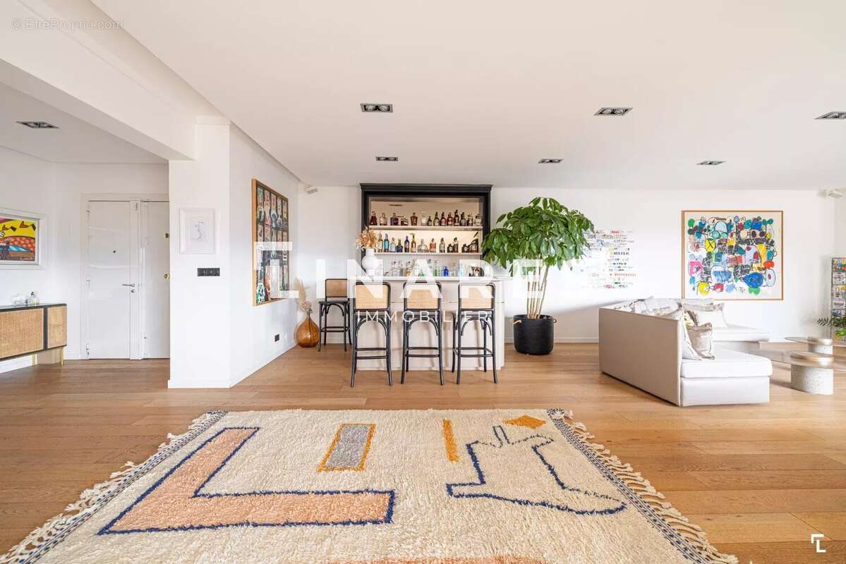 Appartement à MARSEILLE-8E