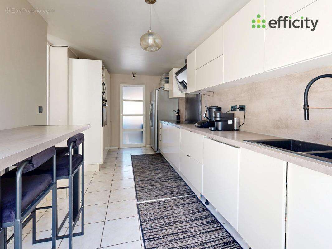 Maison 113 m² à Saint-Fons  - photo 12