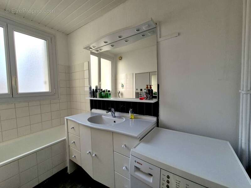 Appartement à ASNIERES-SUR-SEINE