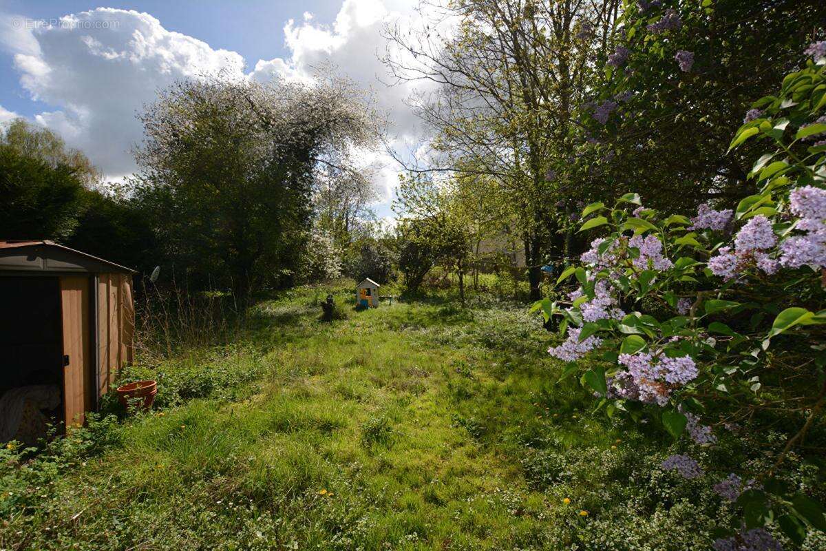 Terrain à L&#039;ISLE-ADAM