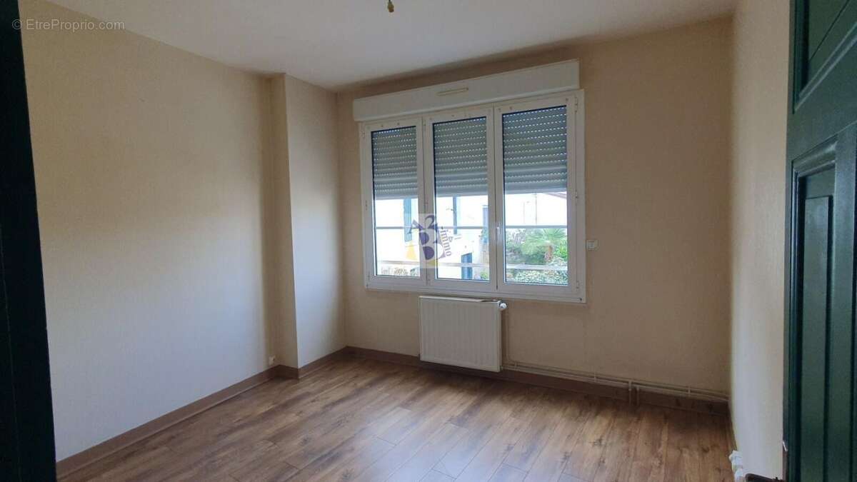 Angiulême, maison T3, à raffraichir - photo 13