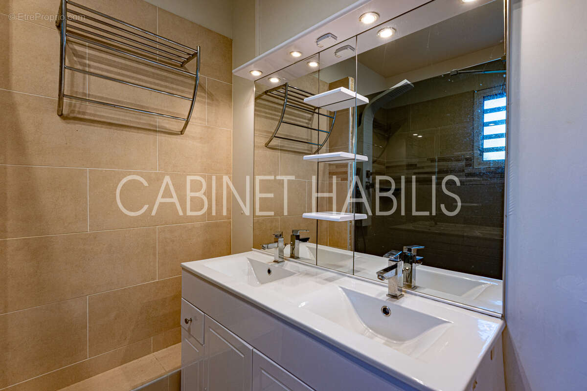 A vendre -  villa f6 de 206.45 m2 environ - saint joseph - 455 000 € - photo 9