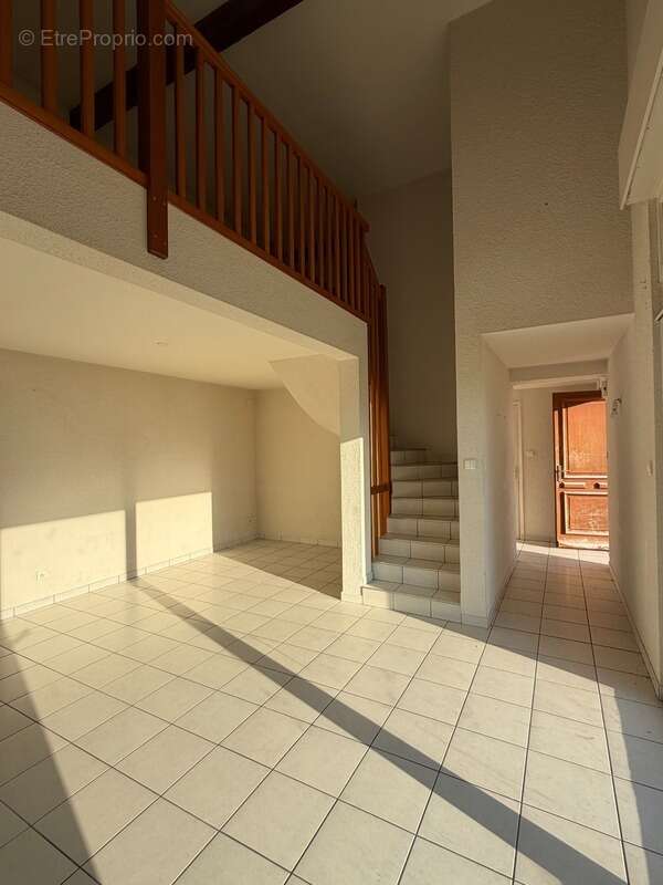 Maison à SAINT-MARTIN-BELLE-ROCHE