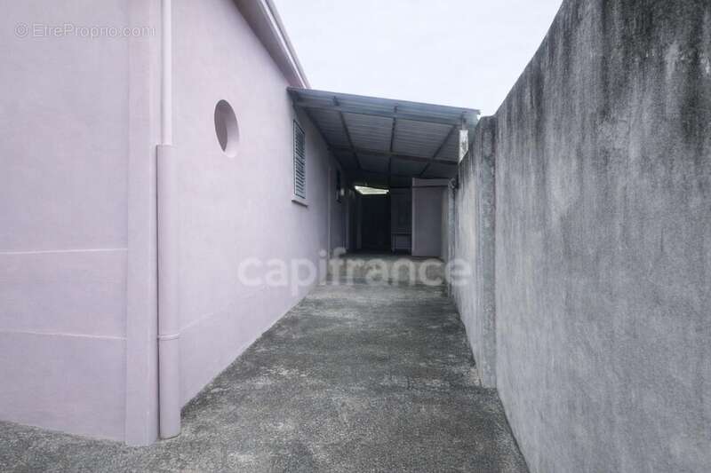 Maison à FORT-DE-FRANCE