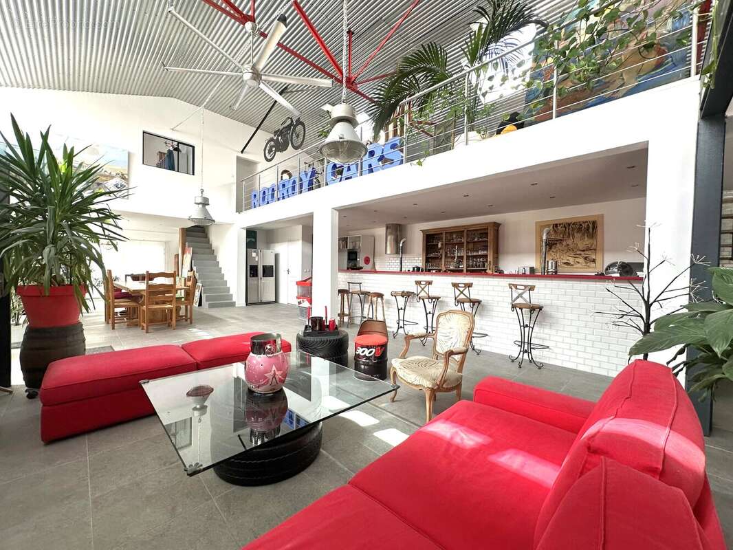 Appartement à SAINT-MAUR-DES-FOSSES