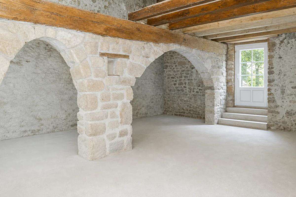 Maison à MAGNY-LE-DESERT