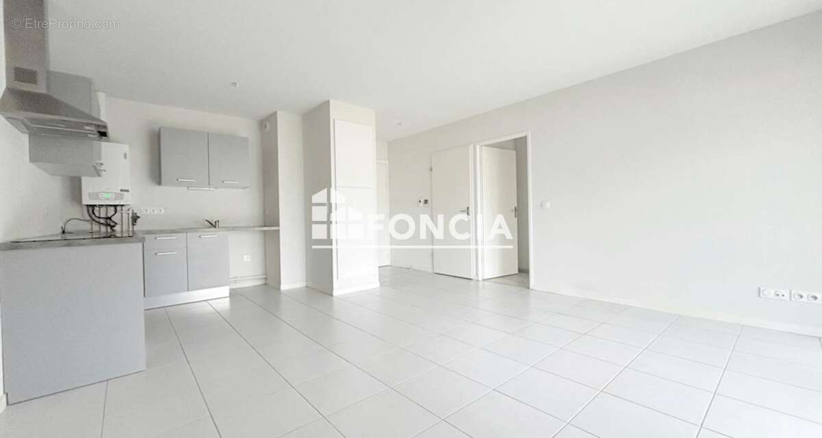 Appartement à TOSSE