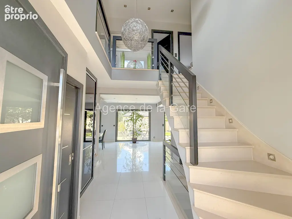 Carrières-sur-seine - belle maison familiale de 168 m² - 7 pièces - double garage - photo 9