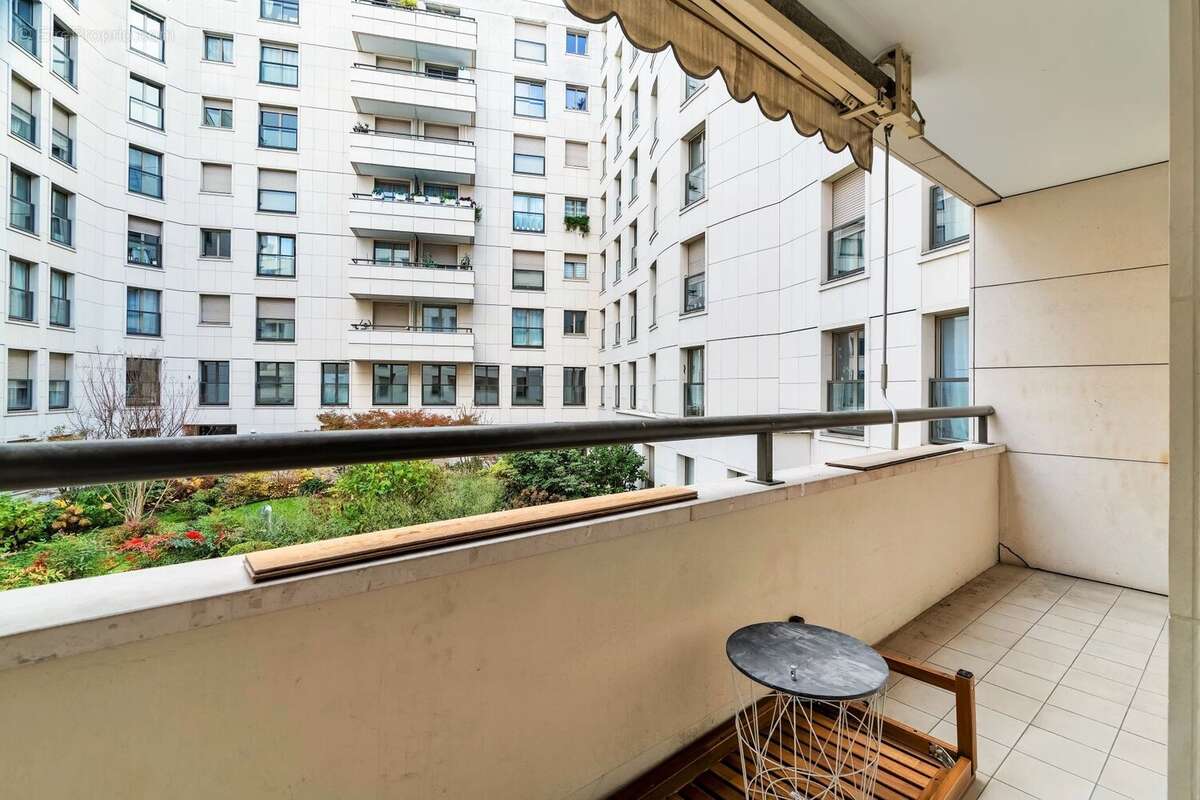 Appartement à LEVALLOIS-PERRET