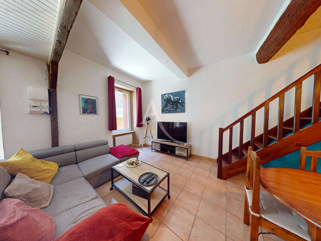 Maison à ESCALES