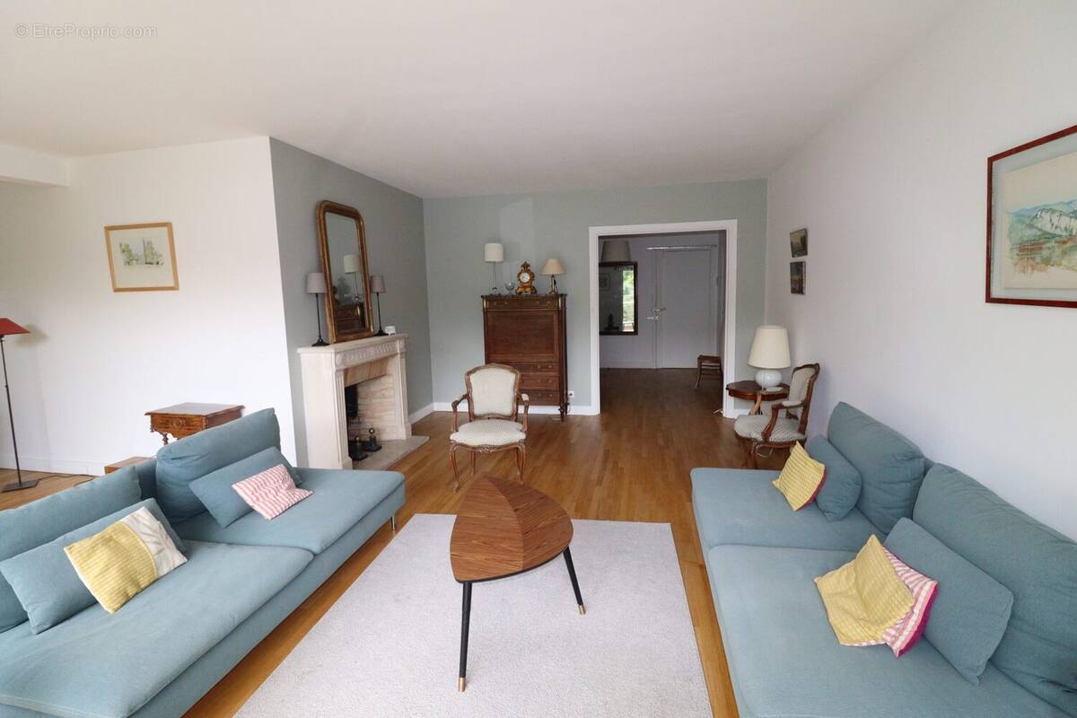 Appartement à LOUVECIENNES
