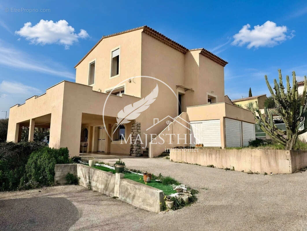 Maison à PIERREFEU-DU-VAR