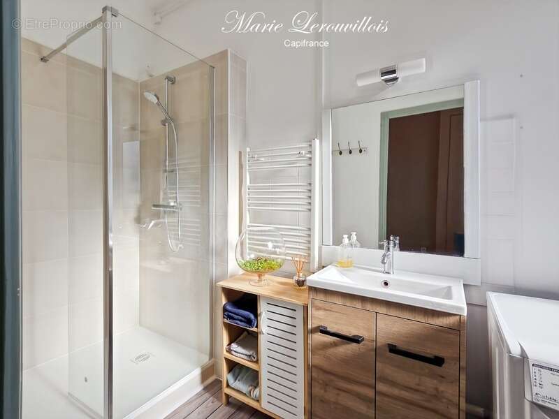 Appartement à SAINT-JULIEN-LES-VILLAS