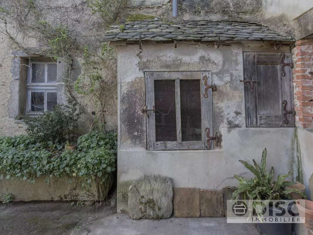 Maison à SAINT-ANDRE-DE-NAJAC