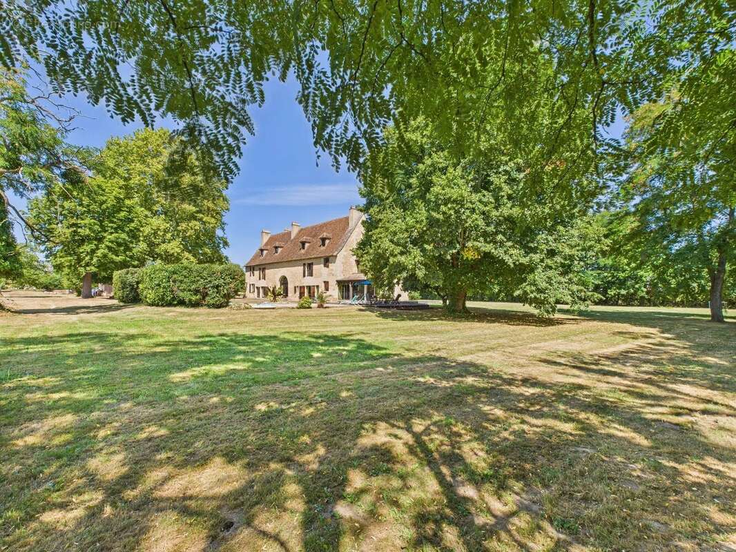 Propriété d’exception du Moyen Âge en bord de rivière – Maison d’amis, piscine à débordement et dépendance – Proche Bergerac - photo 18