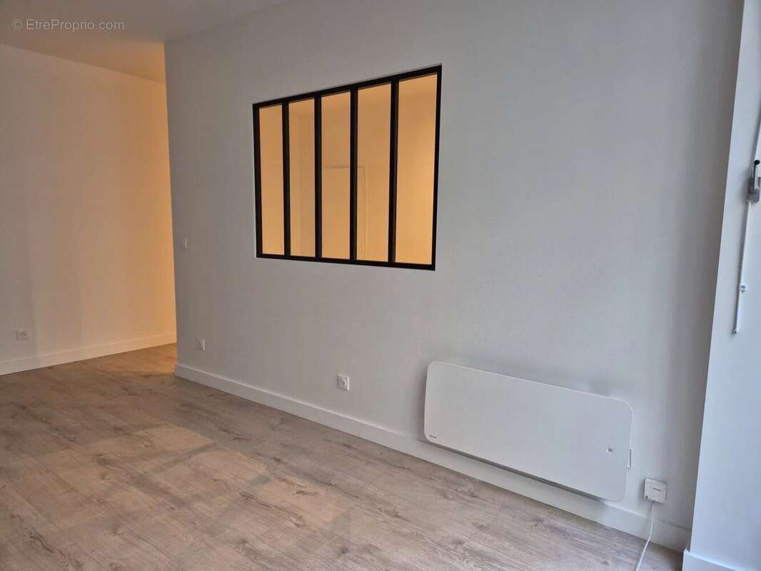 Appartement à PARIS-8E