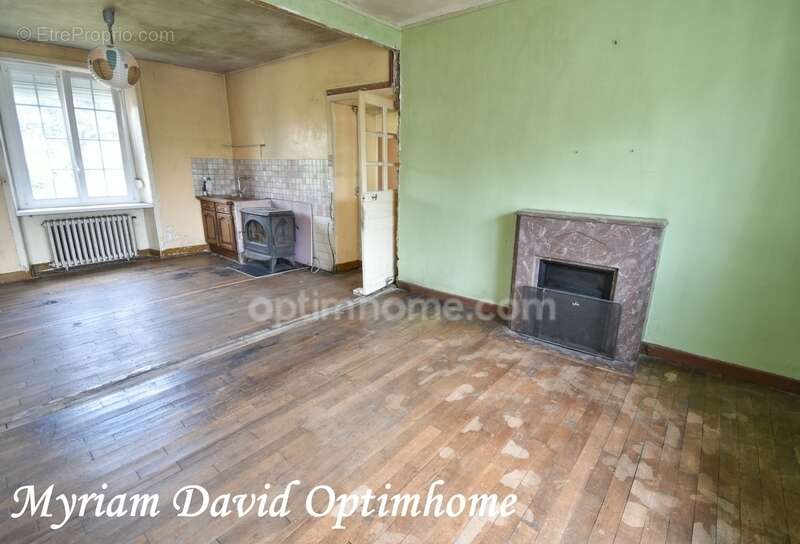 Maison à rénover de 107 m² avec jardin et garage – Proche centre-ville de Rostrenen - photo 4