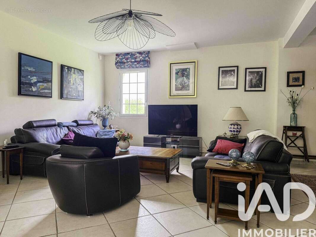Maison 205 m² à Gonneville-Sur-Mer  - photo 4