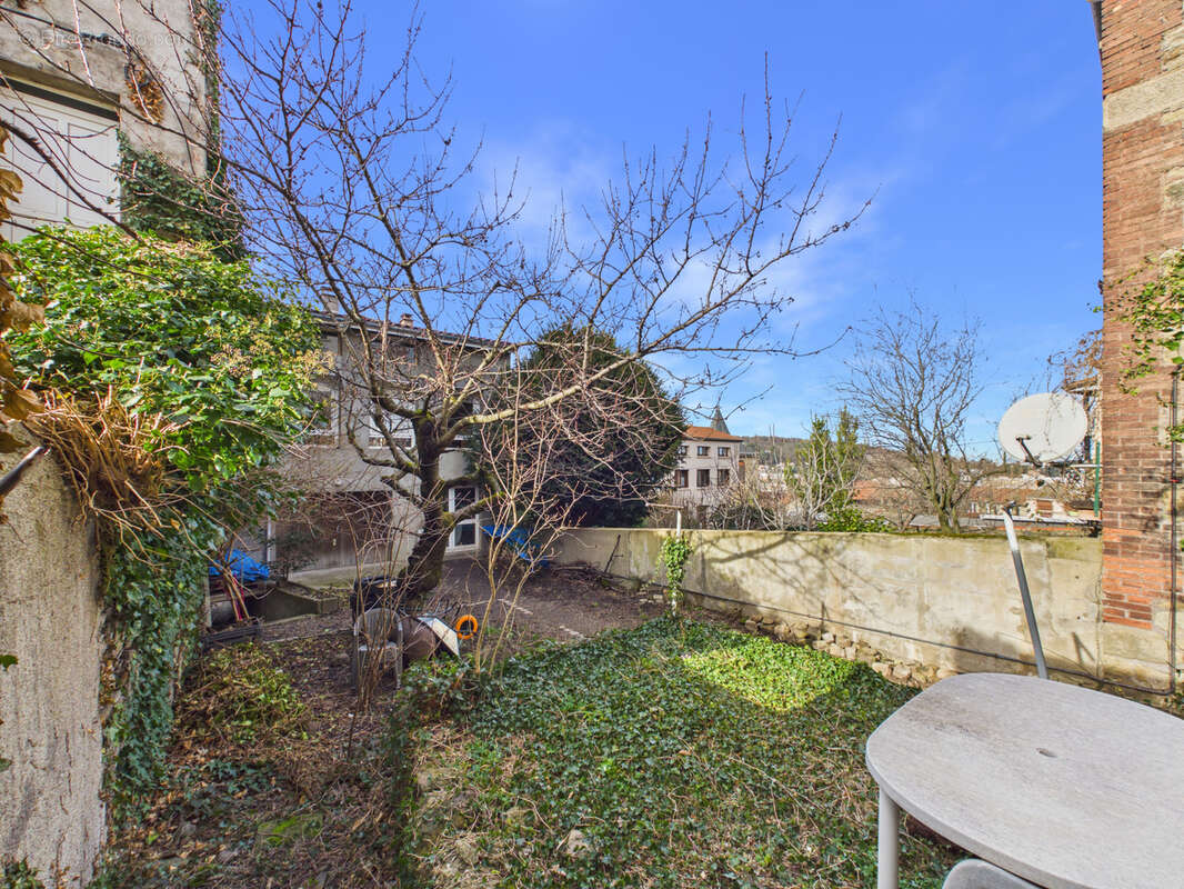 Appartement à SAINT-ETIENNE