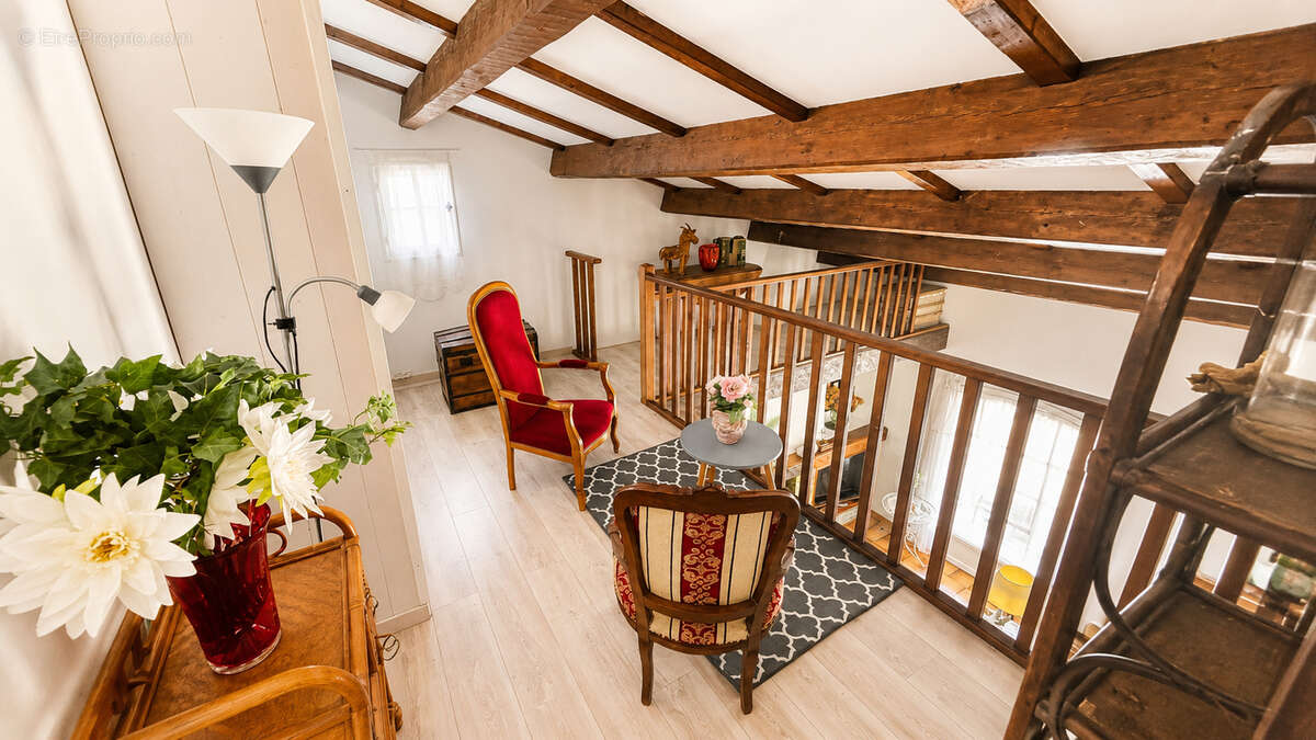 Maison à AURIOL