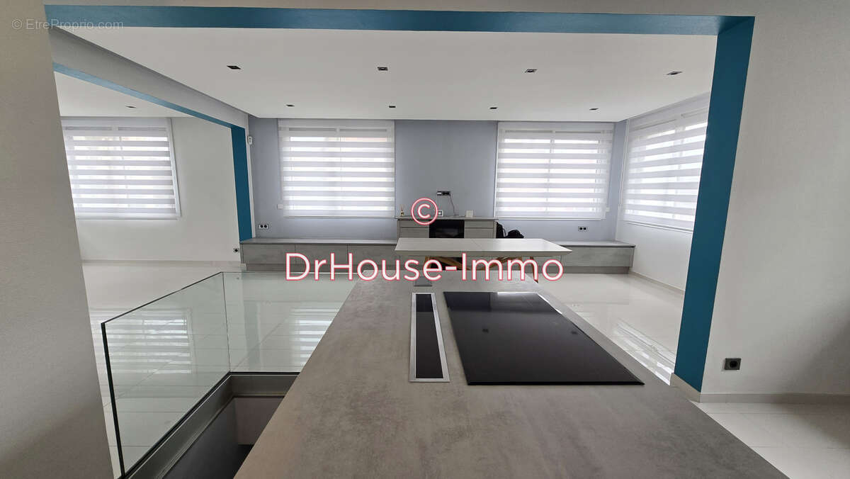 Maison à SAINT-MAUR-DES-FOSSES