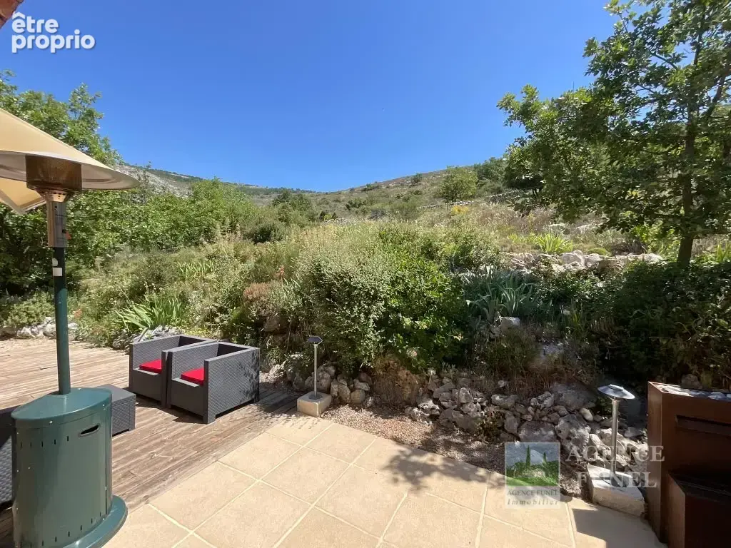 Splendide Villa Contemporaine 5 Chambres - Terrain 1699 m2 avec Piscine - Vue Panoramique - Espace bien-être - photo 25