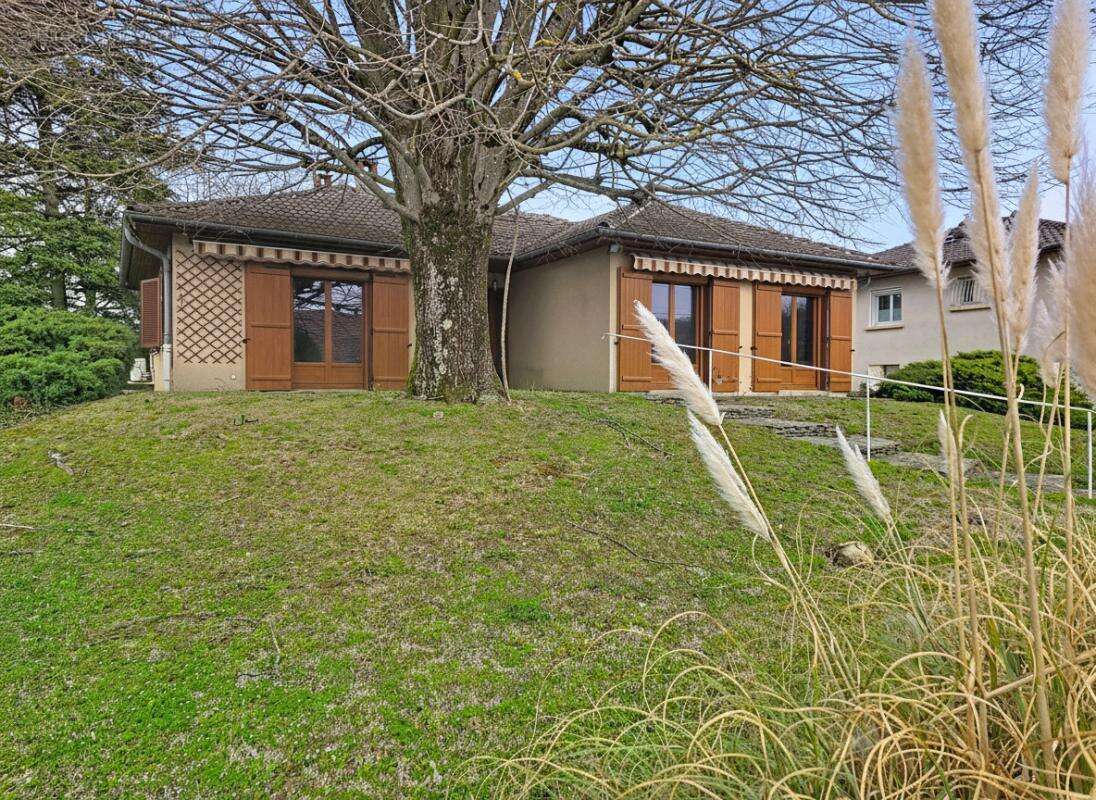 Maison à SAINT-PIERRE-DE-CHANDIEU