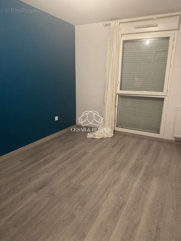 Appartement 59 m² à Venissieux  - photo 4